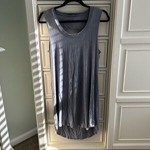 A bundle of 2 Sleeveless Gray Dresses